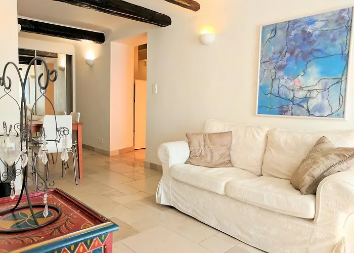 Citilet 4 Duplex, Funky With Large Terrace