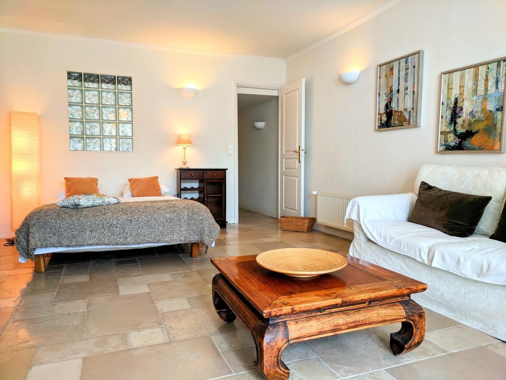 Citilet 4 Duplex, Funky With Large Terrace Apartment *