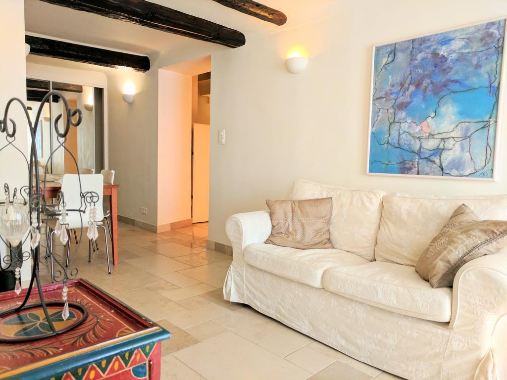 Citilet 4 Duplex, Funky With Large Terrace *
